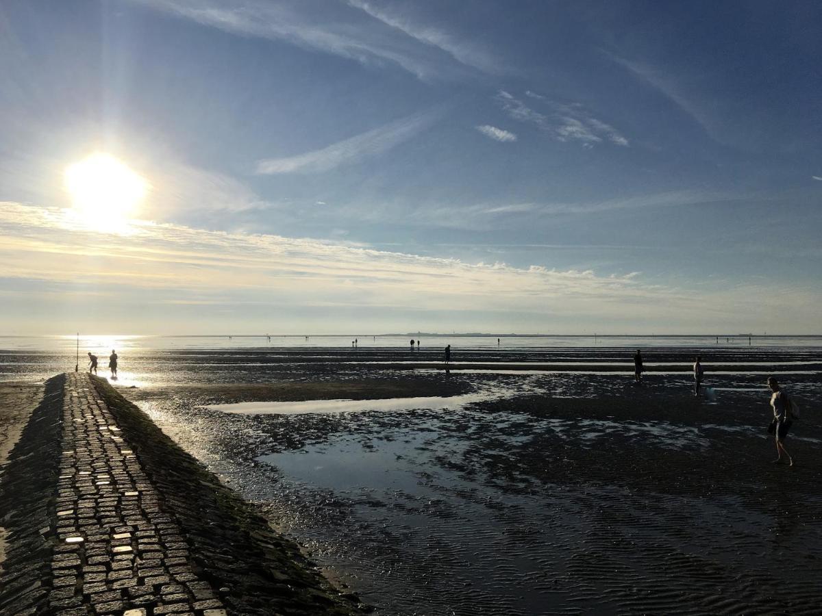 Luettje Huus Frieda Mit Strandkorb Am Strand Von Mai Bis September Apartment คุกซ์ฮาเวน ภายนอก รูปภาพ