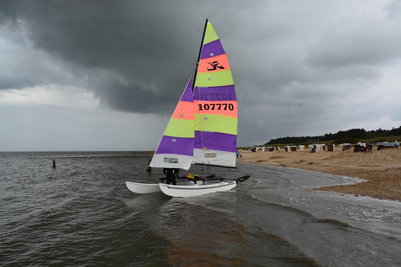 Luettje Huus Frieda Mit Strandkorb Am Strand Von Mai Bis September Apartment คุกซ์ฮาเวน ภายนอก รูปภาพ